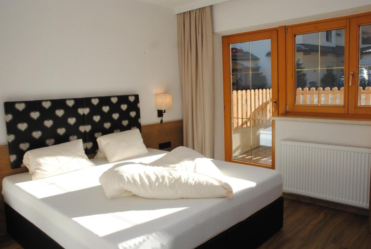 Resort Schrofenblick Mayrhofen Bagian luar foto
