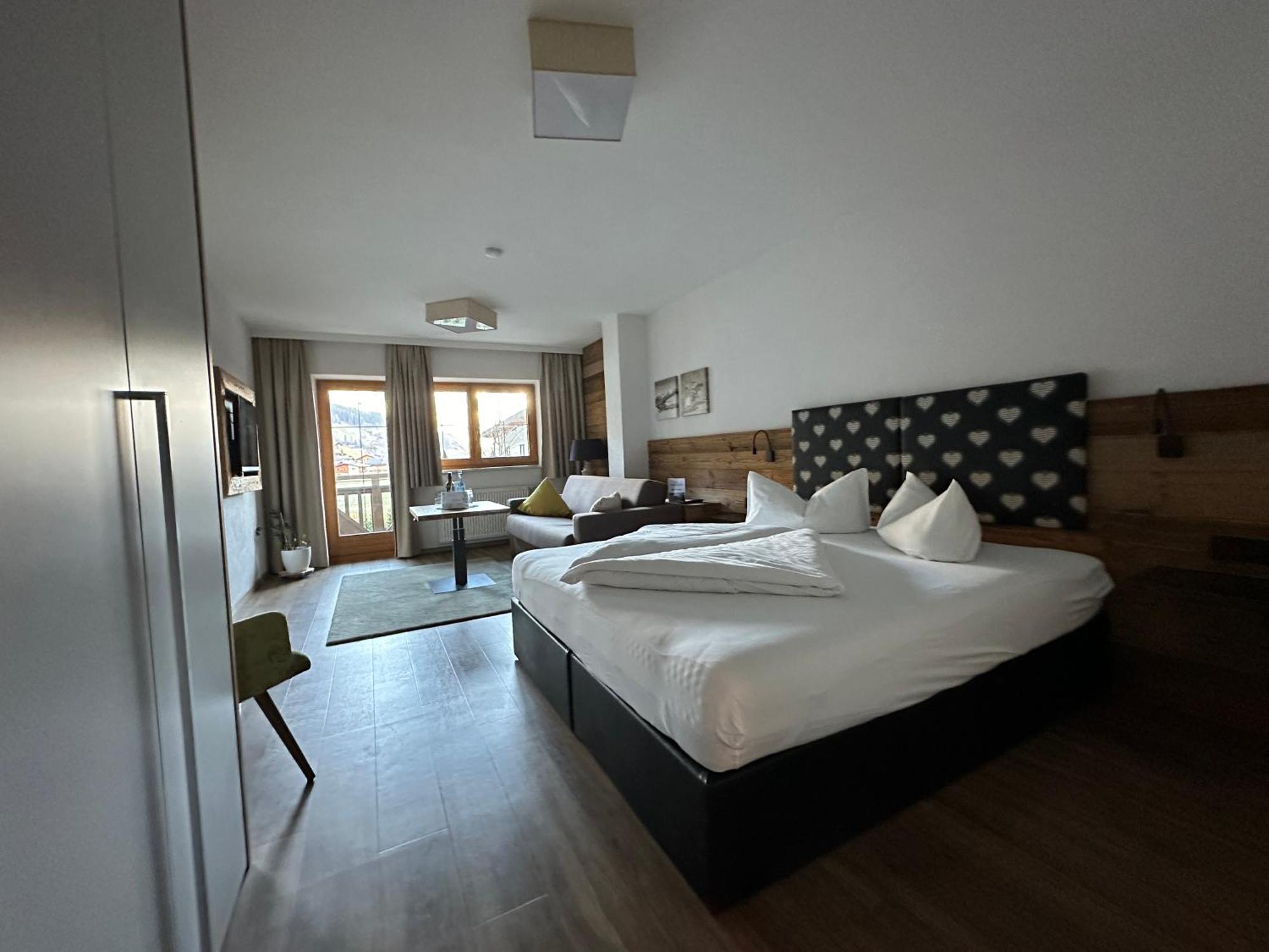 Resort Schrofenblick Mayrhofen Bagian luar foto