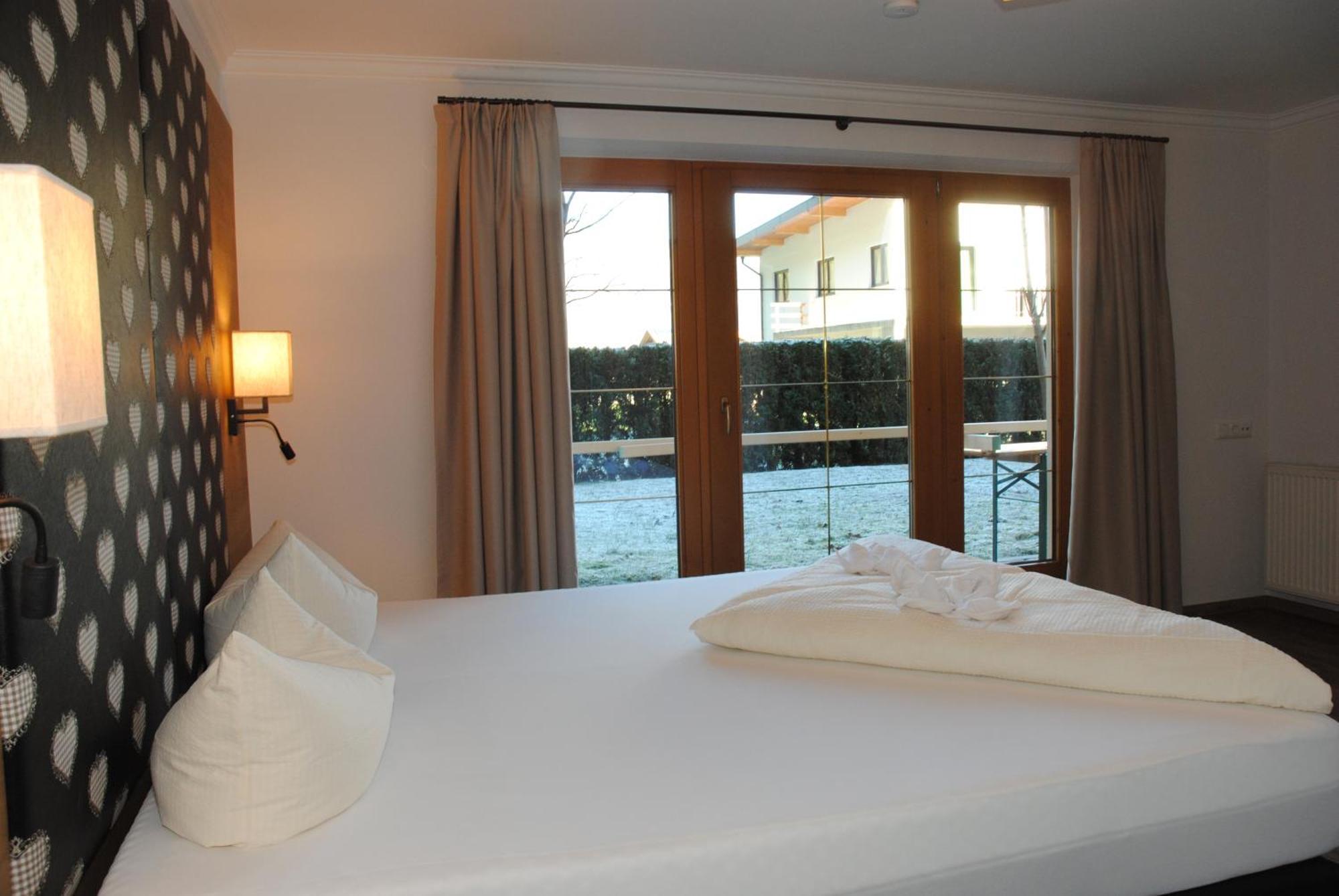 Resort Schrofenblick Mayrhofen Bagian luar foto
