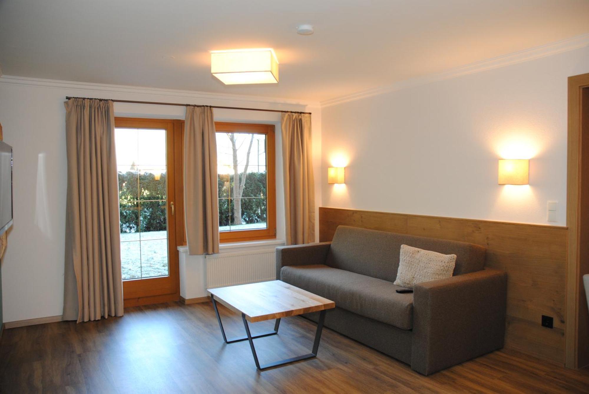 Resort Schrofenblick Mayrhofen Bagian luar foto